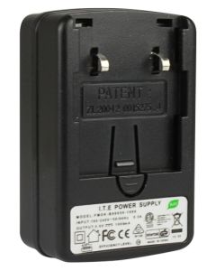 Adattatore intercambiabile per luci ricaricabili